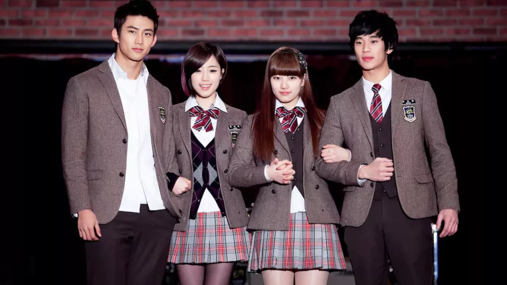 Kim Soo-hyun
Bae Suzy
Ok Taecyon
Dreamhigh